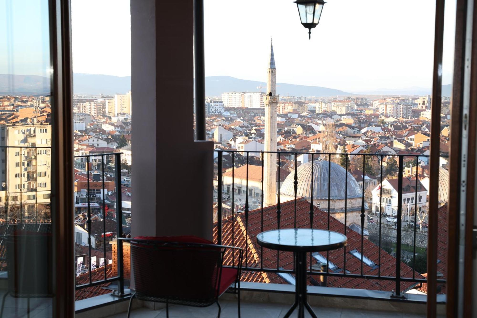 Kalaja Apartment Prizren Exteriör bild